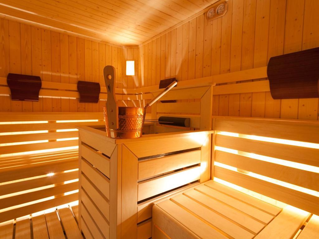 Hotel Europeo Alpine Charme & Wellness Pinzolo Exteriör bild