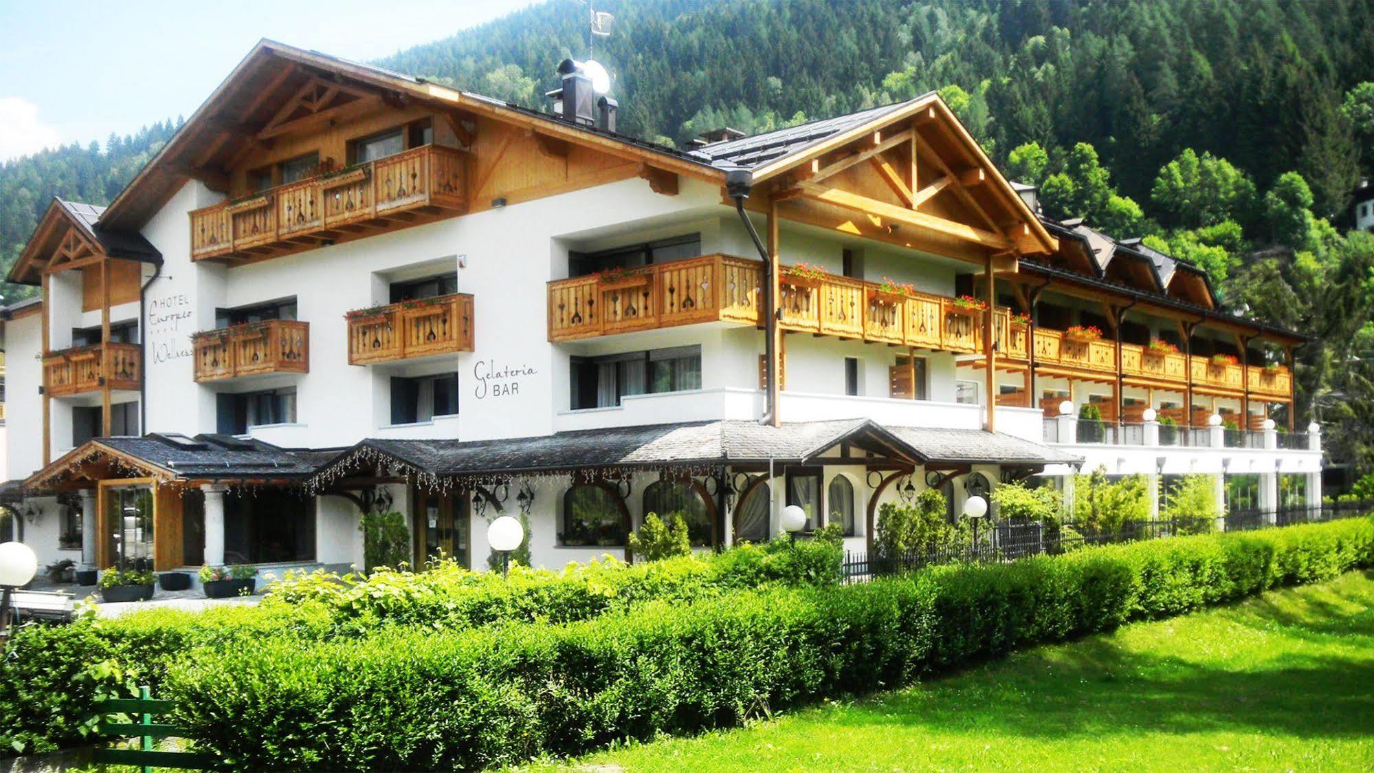 Hotel Europeo Alpine Charme & Wellness Pinzolo Exteriör bild